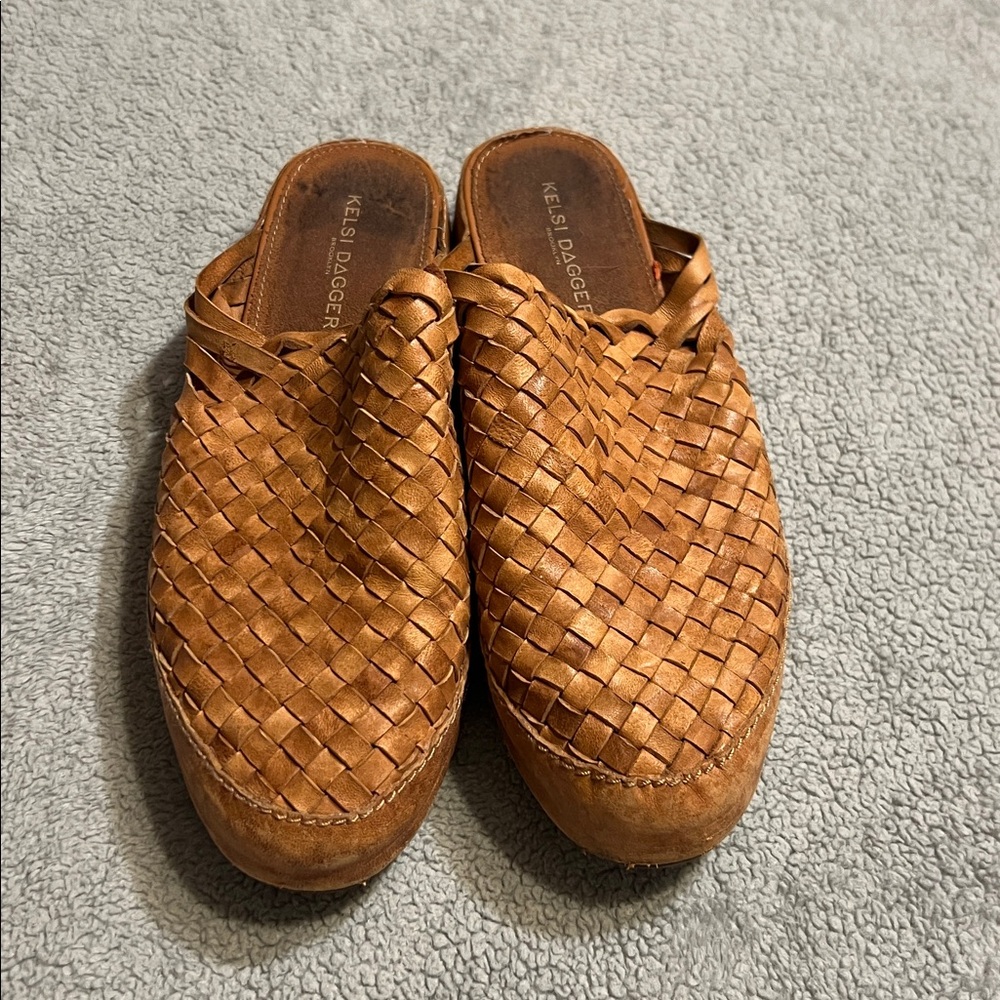 Kelsi Dagger Brooklyn Maple Woven Mules Size 8.5 - Picture 4 of 11